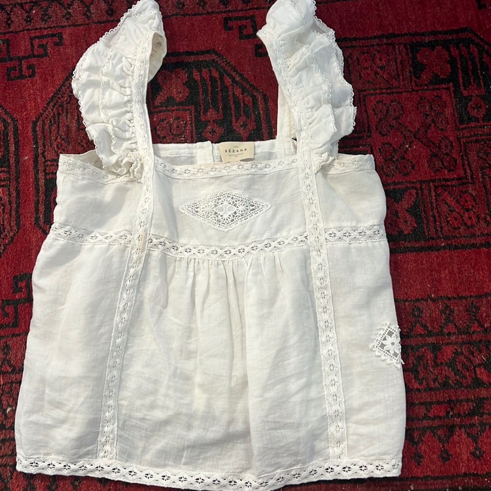 Sezane top with ruffle sleeves